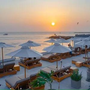 wala-beach-club.cartagena-hotels.org/