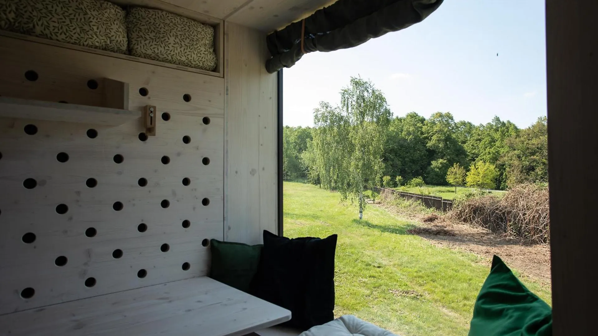 キャンプ場 Prague Camping Dzban
